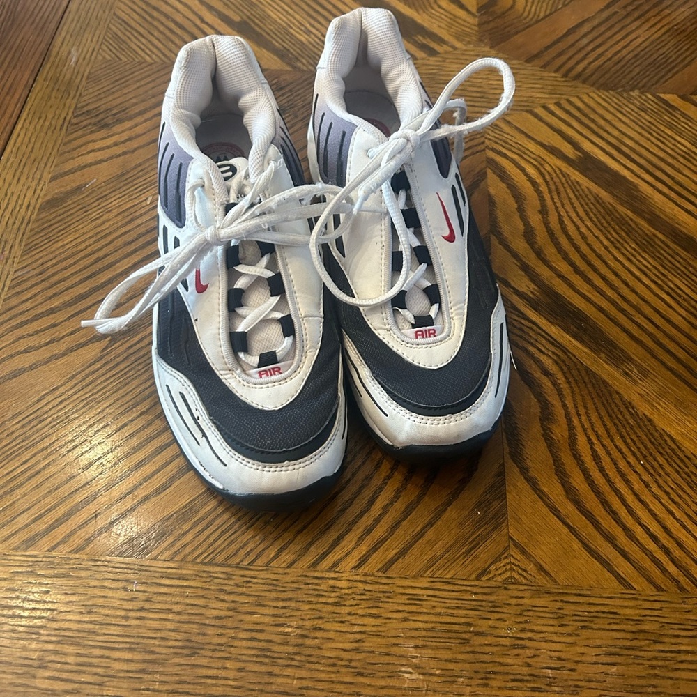 Nike Air Women's Cross Training Shoes (Size: 8.5 U.S.) 174221-161